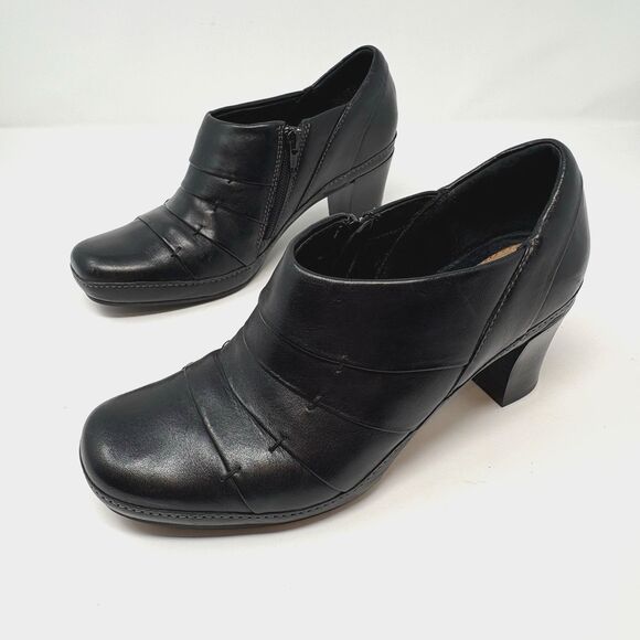 Clarks Active Air Ankle Booties Womens 8.5 Zipper Black Leather Stacked Heels - Picture 1 of 10